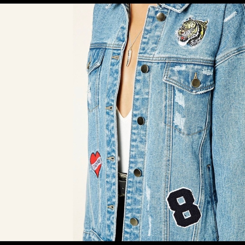 F21 embroidered tiger jean jacket distressed - Picture 4 of 10